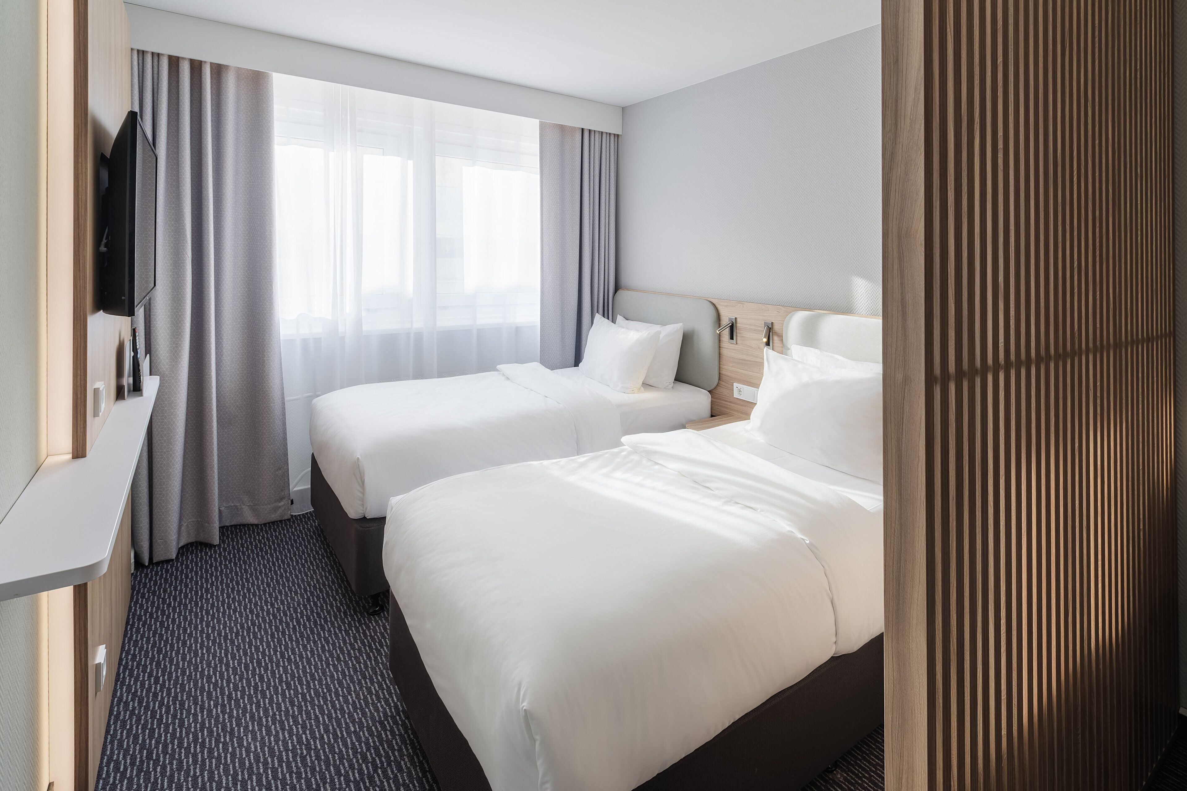 suite, 2 bedrooms | desk, laptop workspace, blackout curtains, soundproofing