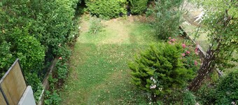 House with garden close to town center