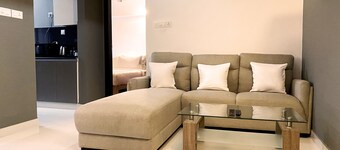 Transit Suites by GrandWest