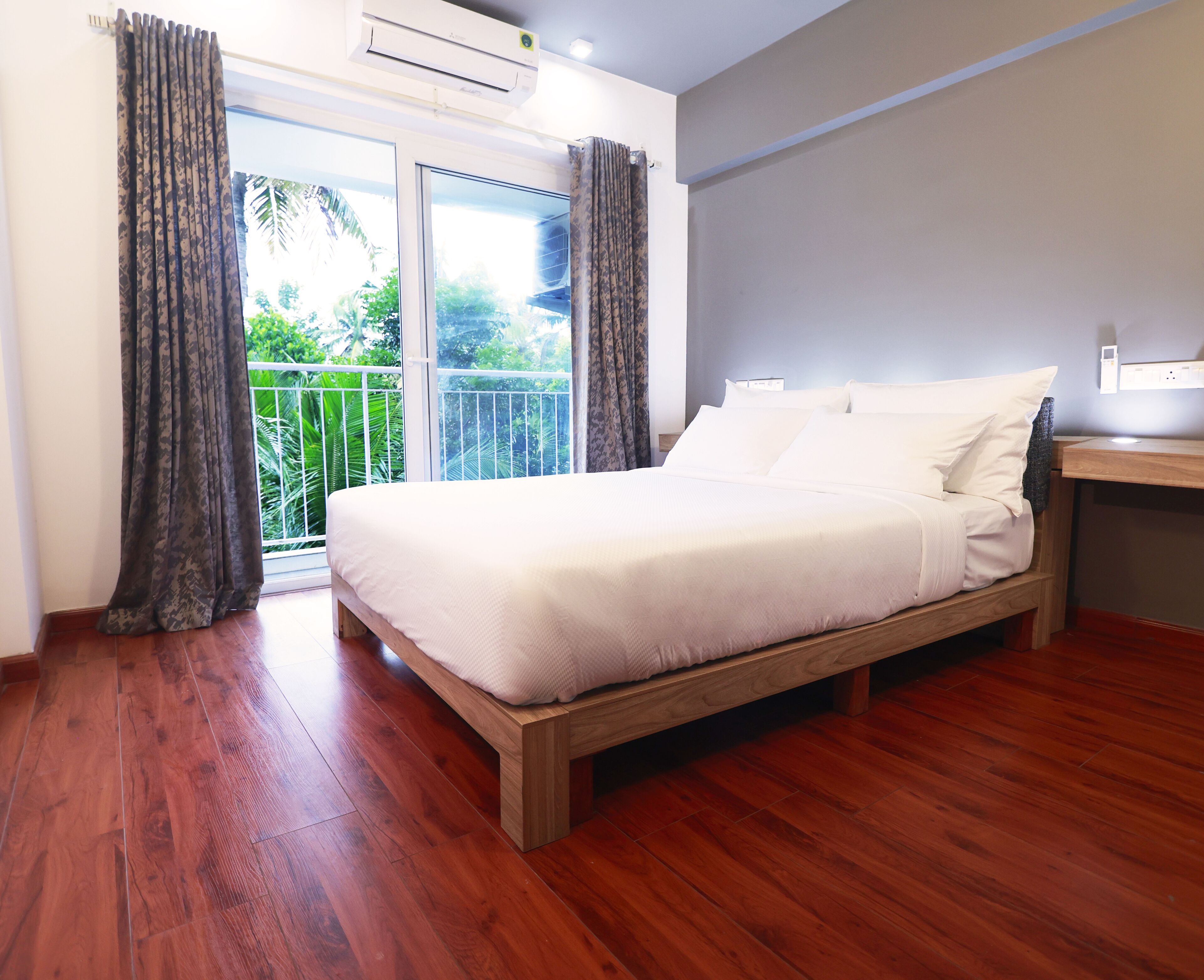 standard room | 1 bedroom, premium bedding, pillow-top beds, in-room safe