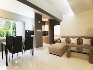 Premium bedding, pillowtop beds, in-room safe, individually furnished
