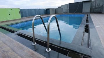 Udendørs pool