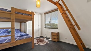 2 bedrooms