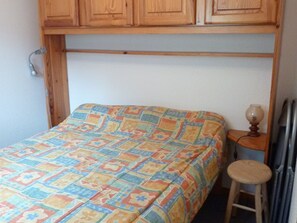 2 bedrooms - Cozy 3-room at trail start, 4 pers (Le Biot)