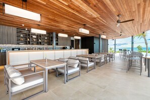 Poolside bar