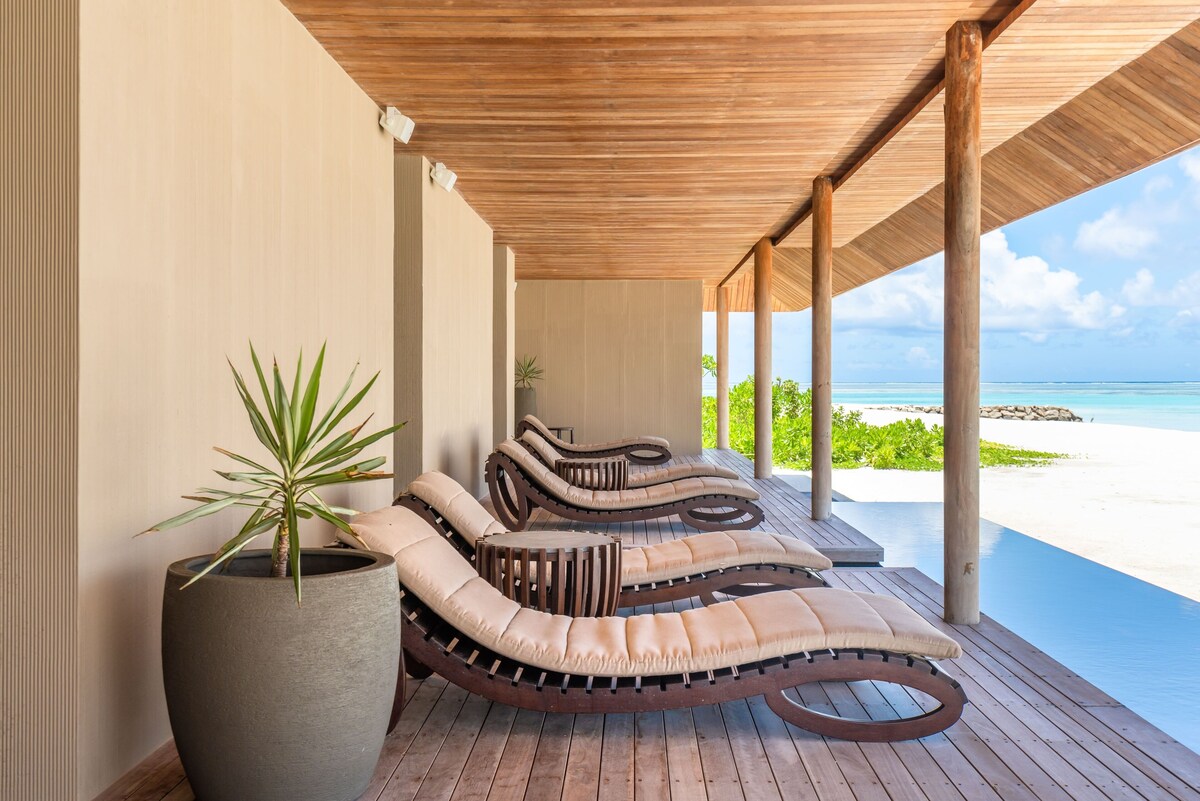 Madifushi Private Island