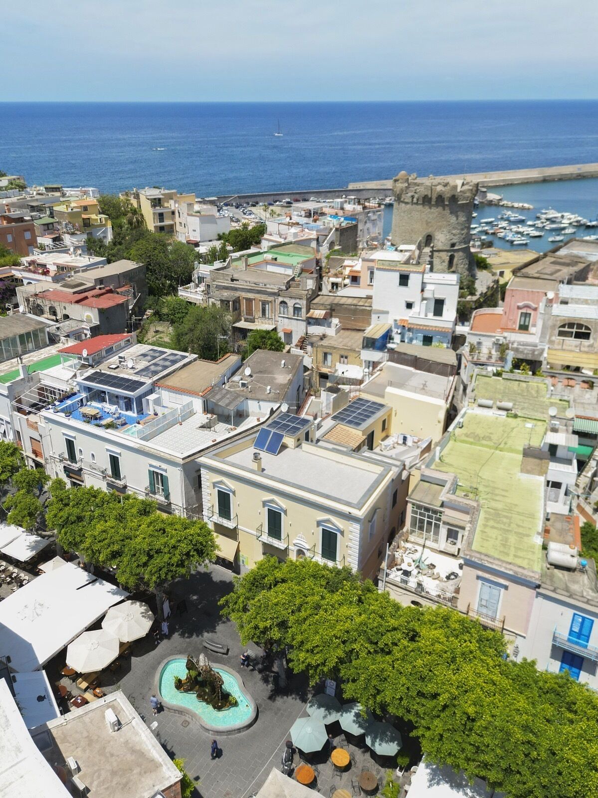 Photo - Queen Suite - Luxury Rooms