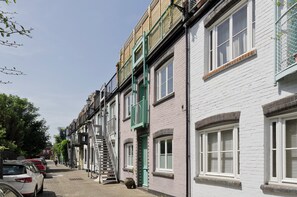 Exterior - Marlborough Yard, by Veeve (London)