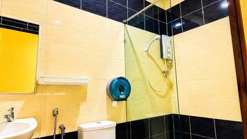 Standard-Doppelzimmer | Badezimmer