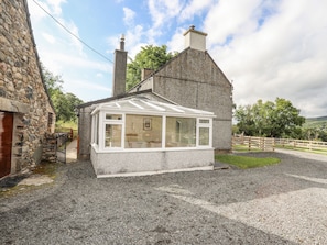 Cottage | Interior