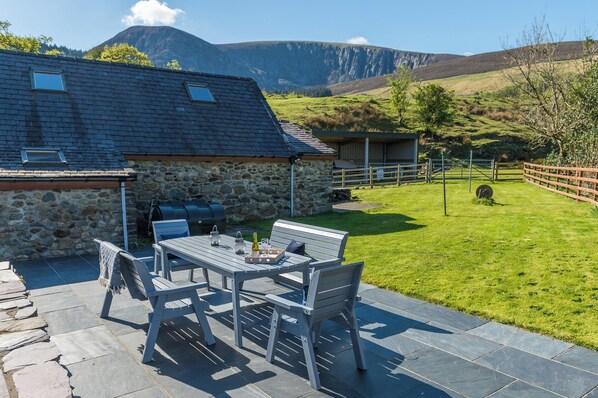 Cottage | Outdoor dining