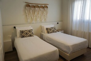 4 bedrooms, in-room safe, iron/ironing board, travel cot