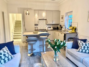 TV connectée, table de tennis de table