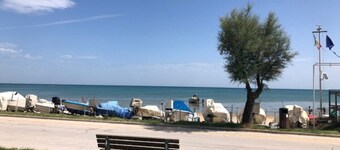 FIORDALISO appartamento a 4 km dal mare con piscina per 2+2 persone