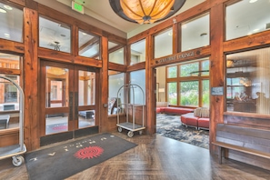 Lobby - Unequalled Ski in Out Location Next to Gondola, Hotel Room, Pool, Hot tubs, Condo Nast Winner C005A (Park City)