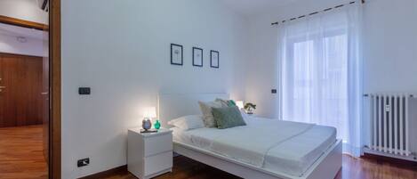 2 chambres, fer et planche Ă repasser, Wi-Fi, literie fournie
