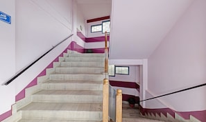 Lobby - Itsy Hotels Shillong Tower Guesthouse (Shillong)