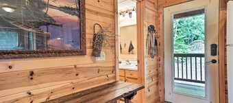 Rustic Young Harris Cabin w/ Fire Pit & Views