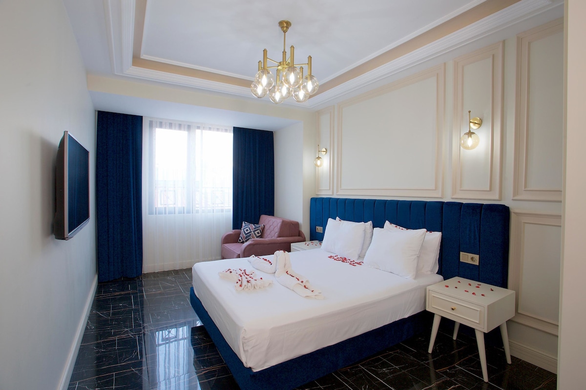 Presidental Suite with Three Bedroom