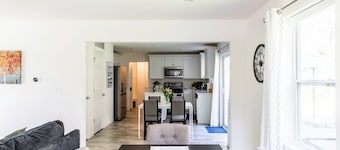 Lovely recently Built NB Home, fire pit