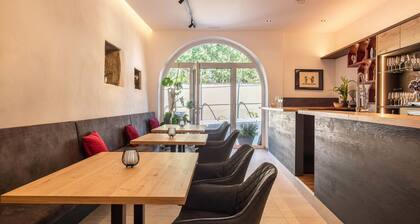 Luislhof Farm - Holiday Apartment Herbae with Mountain View, Terrace & Wi-Fi