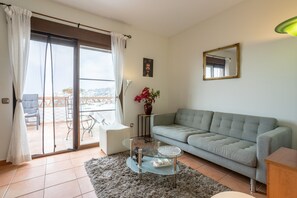 Télévision à écran plat