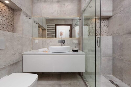 Elegantes Apartment mit Parkplatz | Nähe Flughafen Chopin