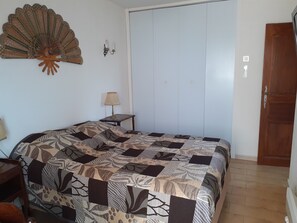 1 bedroom, travel crib, free WiFi, bed sheets