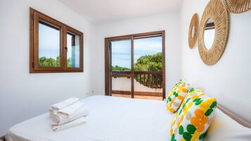 5 chambres, fer et planche Ă repasser, Wi-Fi gratuit, draps fournis