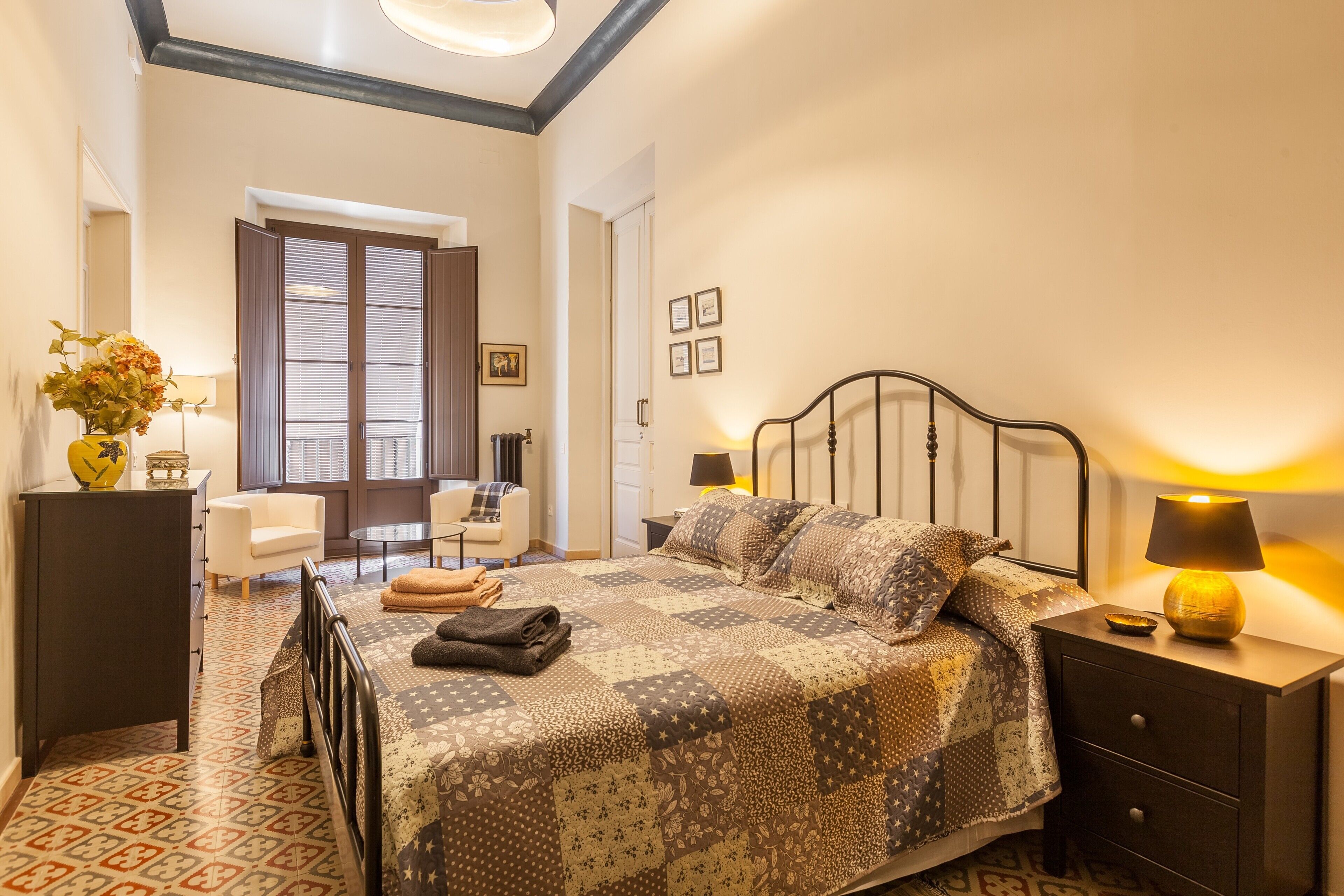 2 bedrooms, iron/ironing board, free WiFi, bed sheets