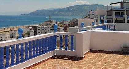 Spacious Ground Floor Apartment w/ Private Patio