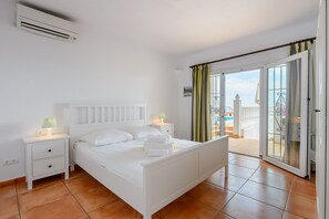 3 camere, ferro/asse da stiro, Wi-Fi gratuito, lenzuola