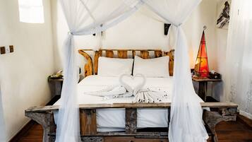 Quarto casal luxo | 10 quartos, roupas de cama premium, Wi-Fi de cortesia, roupa de cama