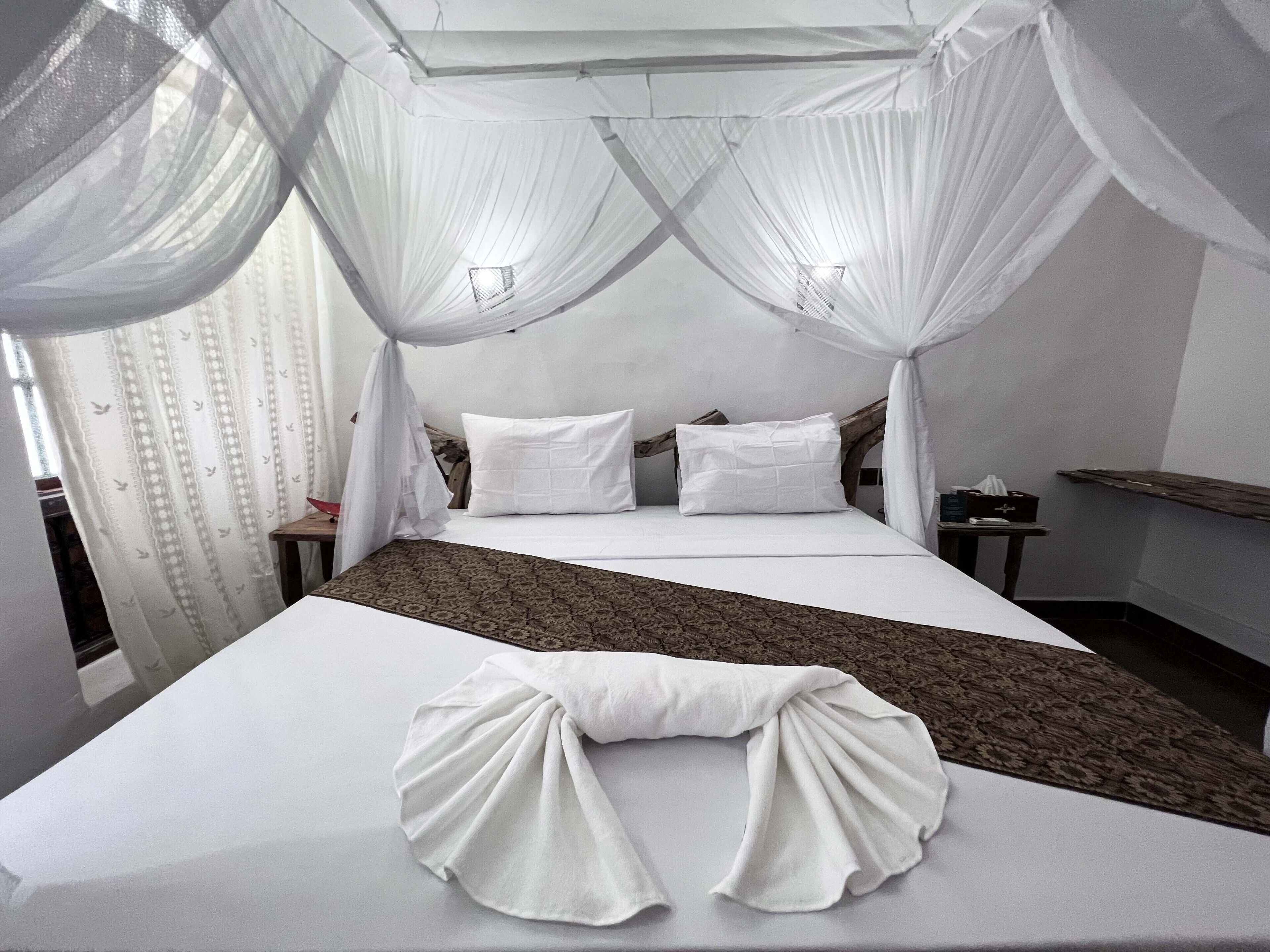 basic room | premium bedding, free wifi