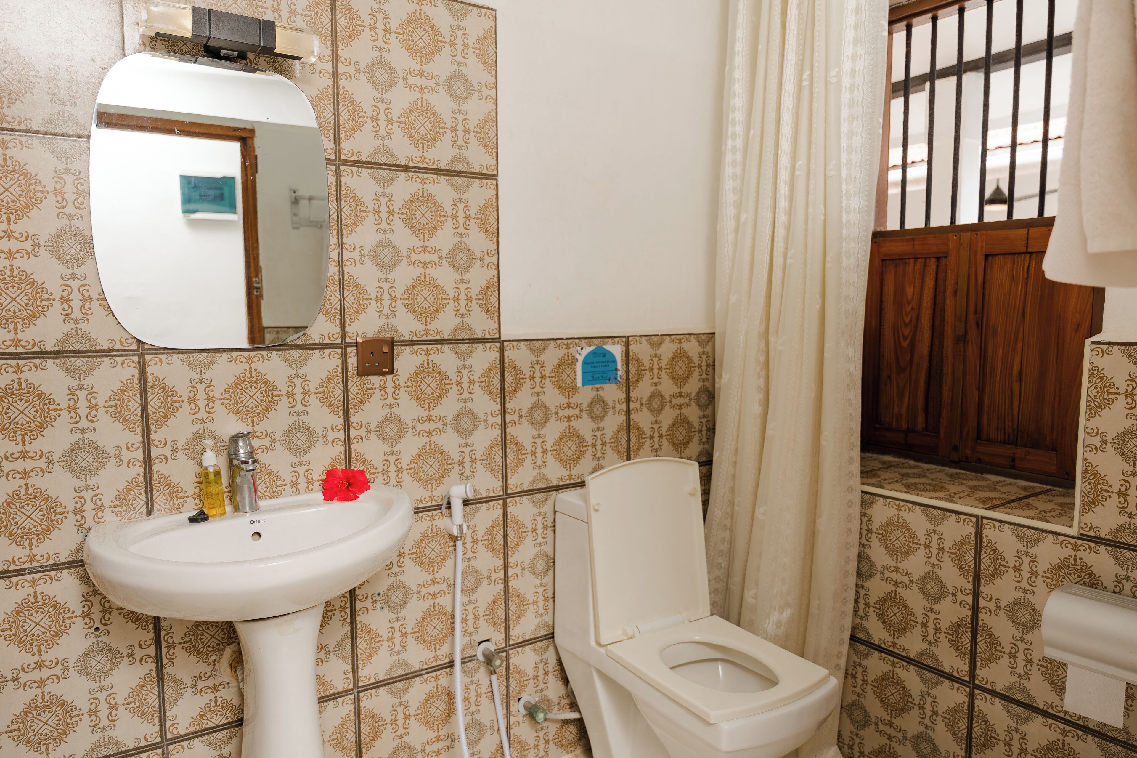 Photo - Emerald Palm Courtyard Hotel