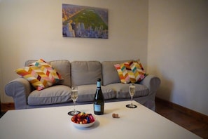 House, Multiple Beds | Living room