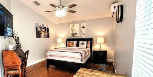 #11 The Paradise  in-law Suite by Joyful Moments