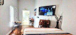 1 habitación, wifi gratis y ropa de cama 