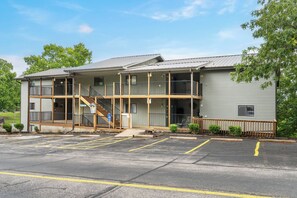 Exterior - The Circle Retreat 7 (Branson West)