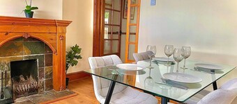 Stunning 3-bed House in Bedford, Quiet Location