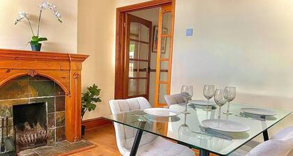 Stunning 3-bed House in Bedford, Quiet Location