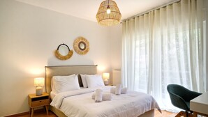 Biệt thự Cao cấp, 4 phòng ngủ, ban công, quang cảnh biển