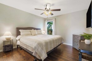 Condo, 1 King Bed with Sofa bed, Patio, Golf View (Troon Golf Bungalow) | 1 bedroom, individually decorated, individually furnished, free WiFi - Troon Golf Bungalow - Branson - Golf Course View & On-site Amenities (Branson)