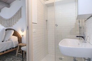 Shower, hair dryer, bidet, towels - Ondina ( by Vacation Service ) (Cefalù)