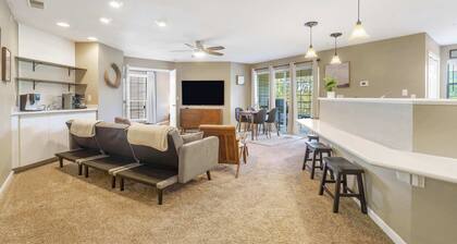 Rocky Shore Tranquility - Ozark Mtn Resort Amenities