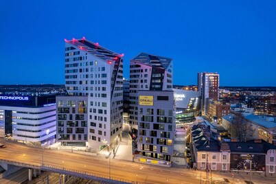 Stunning Views 2BR Apt with Sauna & Best Location