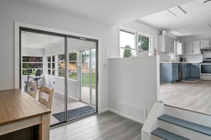 House, Multiple Beds, Kitchen | Private kitchen | Fridge, microwave, oven, stovetop