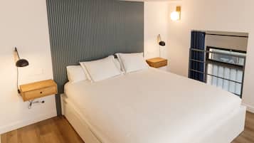 1 chambre, bureau, fer et planche à repasser, Wi-Fi
