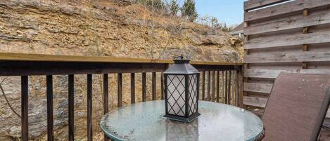 Kondominium, Beberapa Tempat Tidur, balkon, pemandangan kebun (Rockwall Duo ) | Tempat makan outdoor