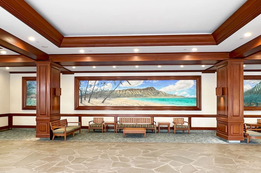 Partial Ocean View! Full Kitchen, Free Parking & Wi-fi, Ac, Lanai, Pool! - Honolulu
